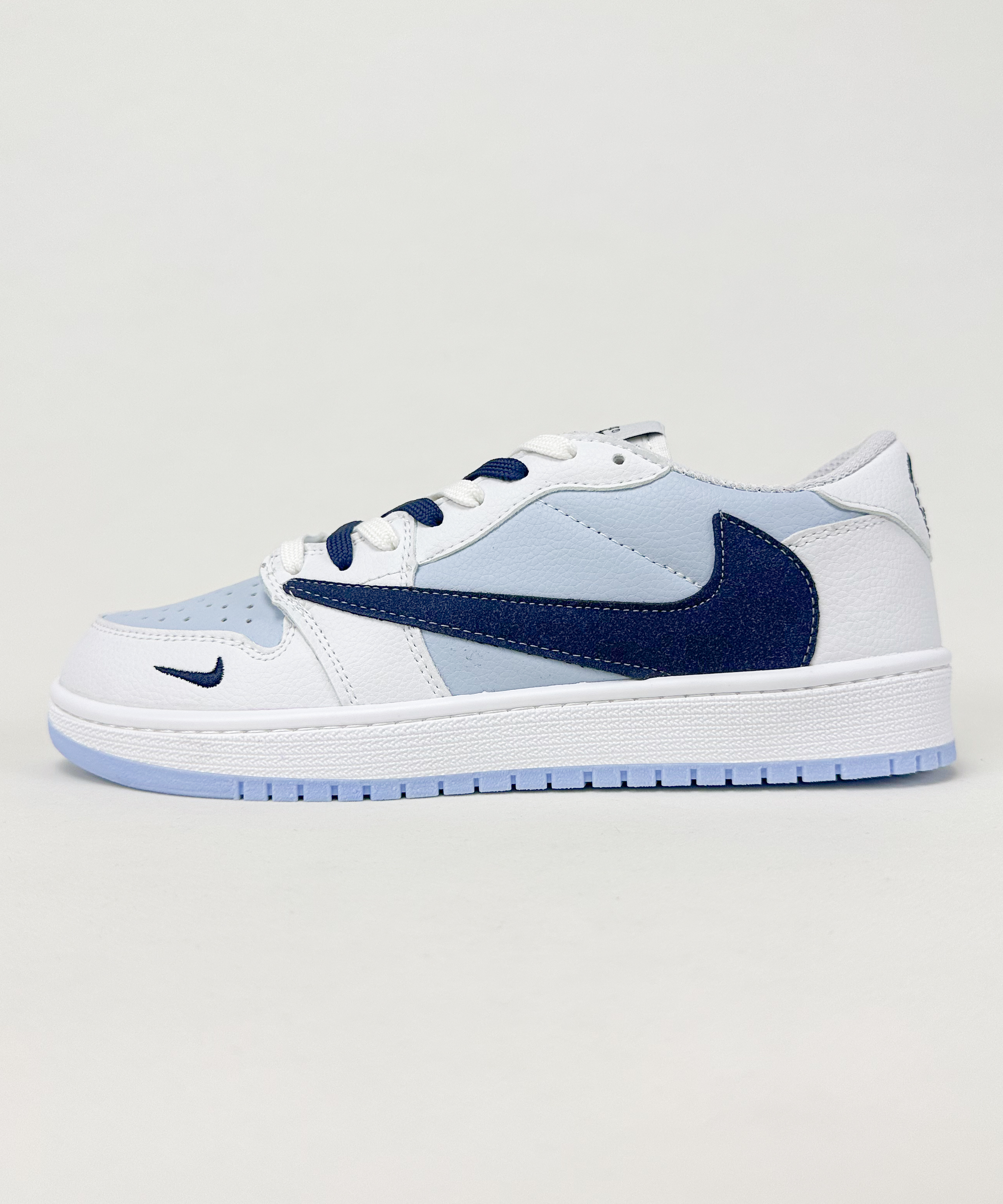 کفش روزمره مردانه نایک Air Jordan 1 Low Travis Ocean Blue سفید آبی
